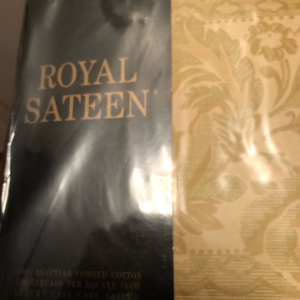 COPY - NEW ROYAL SATEEN Queen Bedding Set